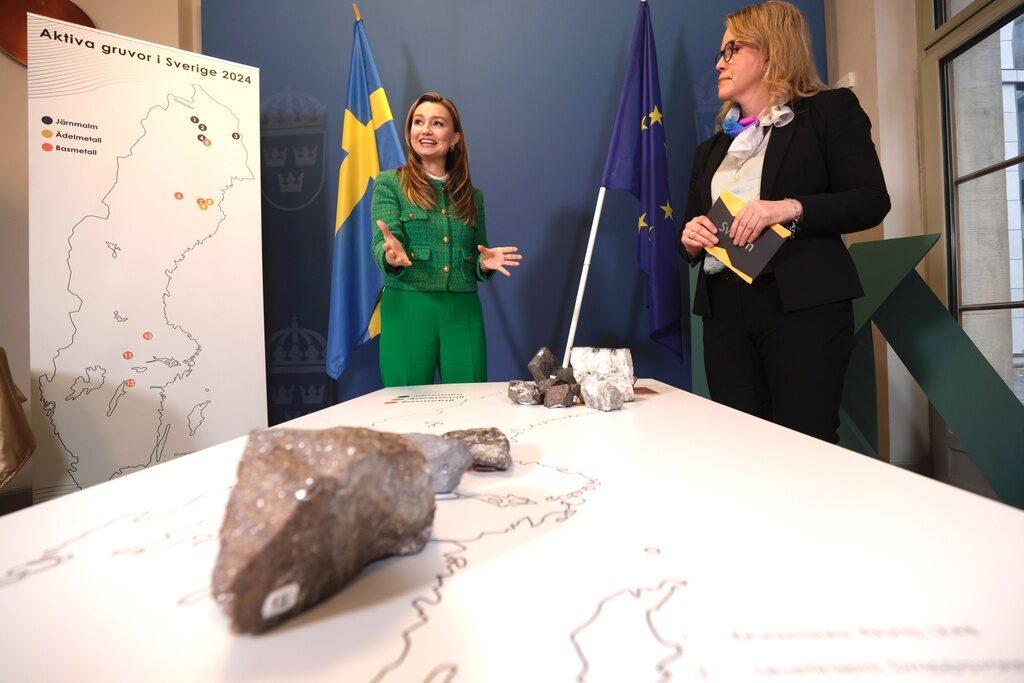 Ebba Busch hoppas att svenskarna ska delta i Mineraljakten