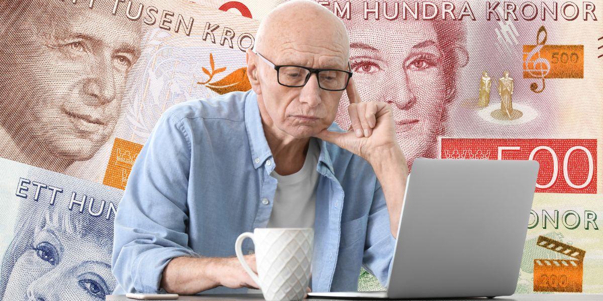 En äldre man jobbar vid datorn, med sedlar i bakfrunden. I Ulricehamns komun ska vissa yrkespersoner personer som är 66 och äldre får en bonus om de väljer att fortsätta jobba. Bilden är ett montage