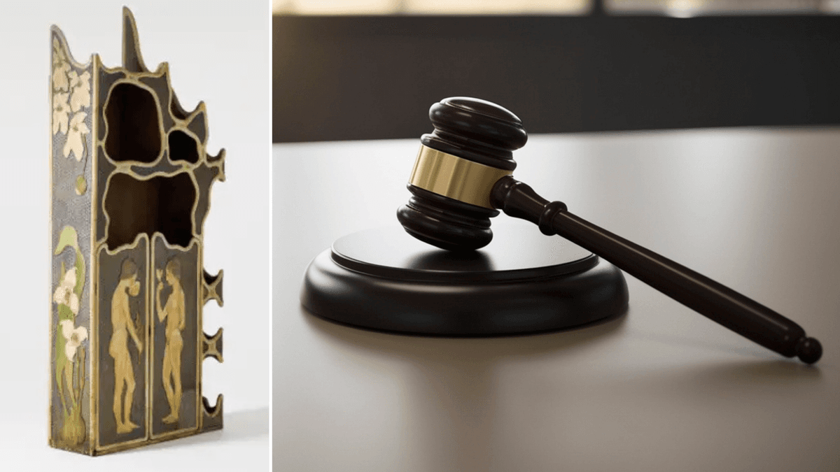 En jugendskåp till vänster och en klubba som anvönds vid auktion till höger.